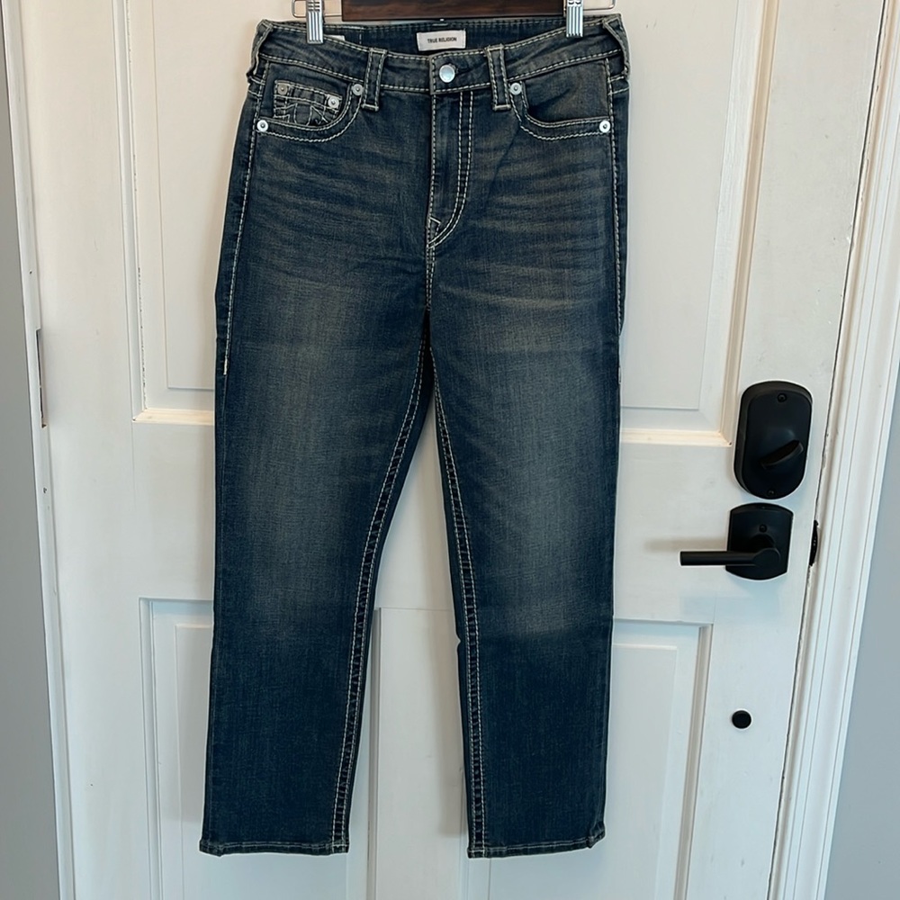 TRUE RELiGION